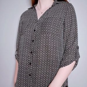 IZ BYER Black and White Pattern Silk Blouse